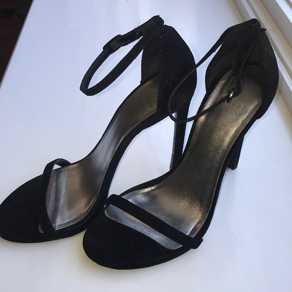 Stuart Weitzman Nudist sandal in goosebump leather